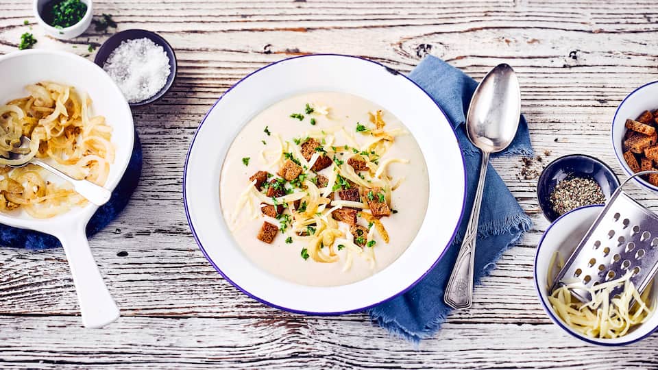 Mehlsuppe mit Käse Mehlsuppe mit Käse