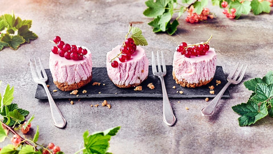 Törtchen mit Johannisbeeren Törtchen mit Johannisbeeren