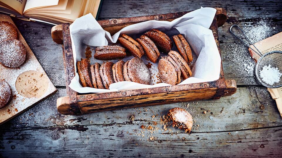 Apfel-Pflaumen-Plätzchen Apfel-Pflaumen-Plätzchen