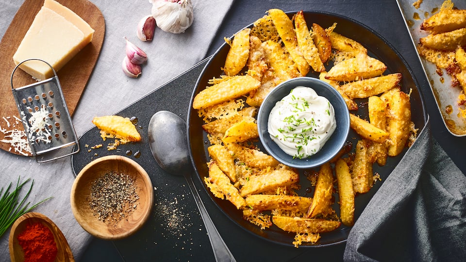 Knoblauch-Parmesan-Kartoffeln Knoblauch-Parmesan-Kartoffeln